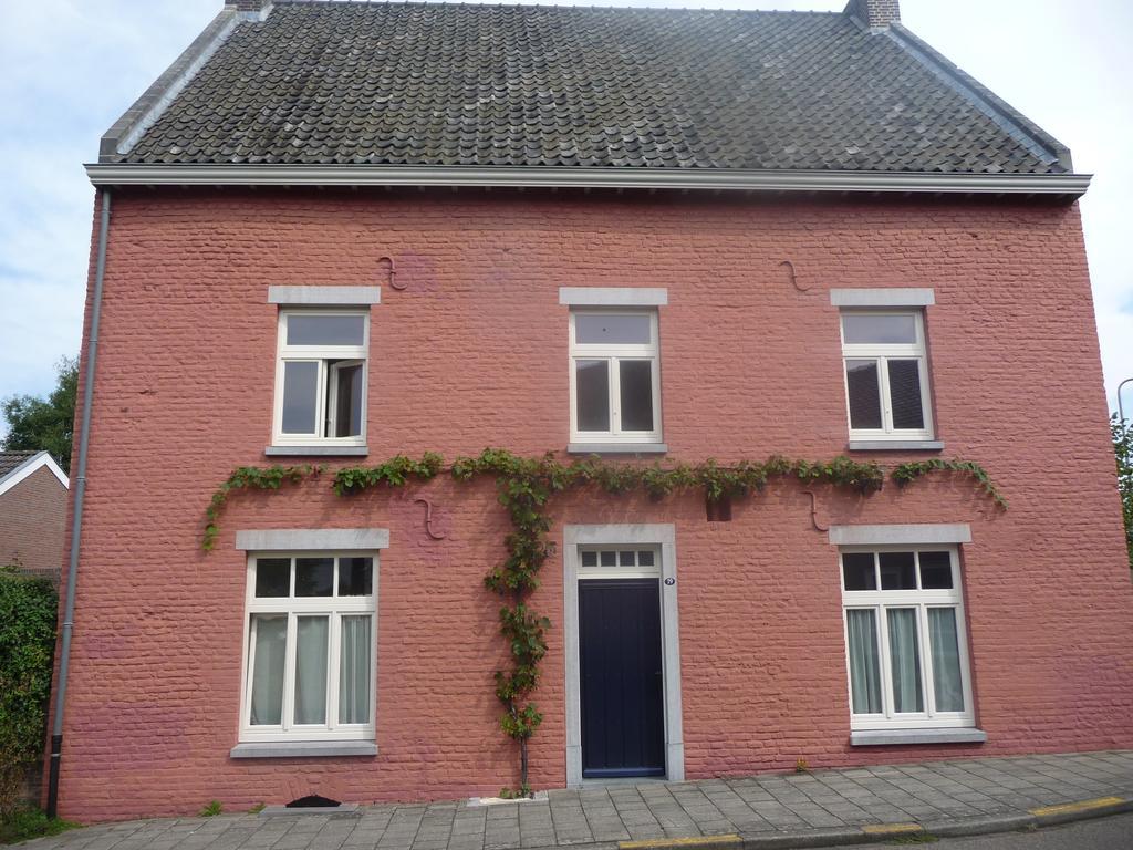 Het Rode Huis Bed & Breakfast Mechelen Bagian luar foto